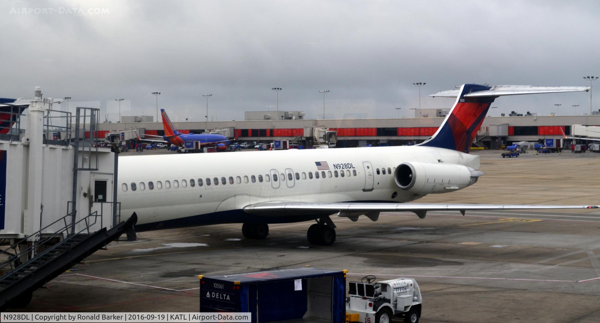 N928DL, 1988 McDonnell Douglas MD-88 C/N 49715, Atlanta