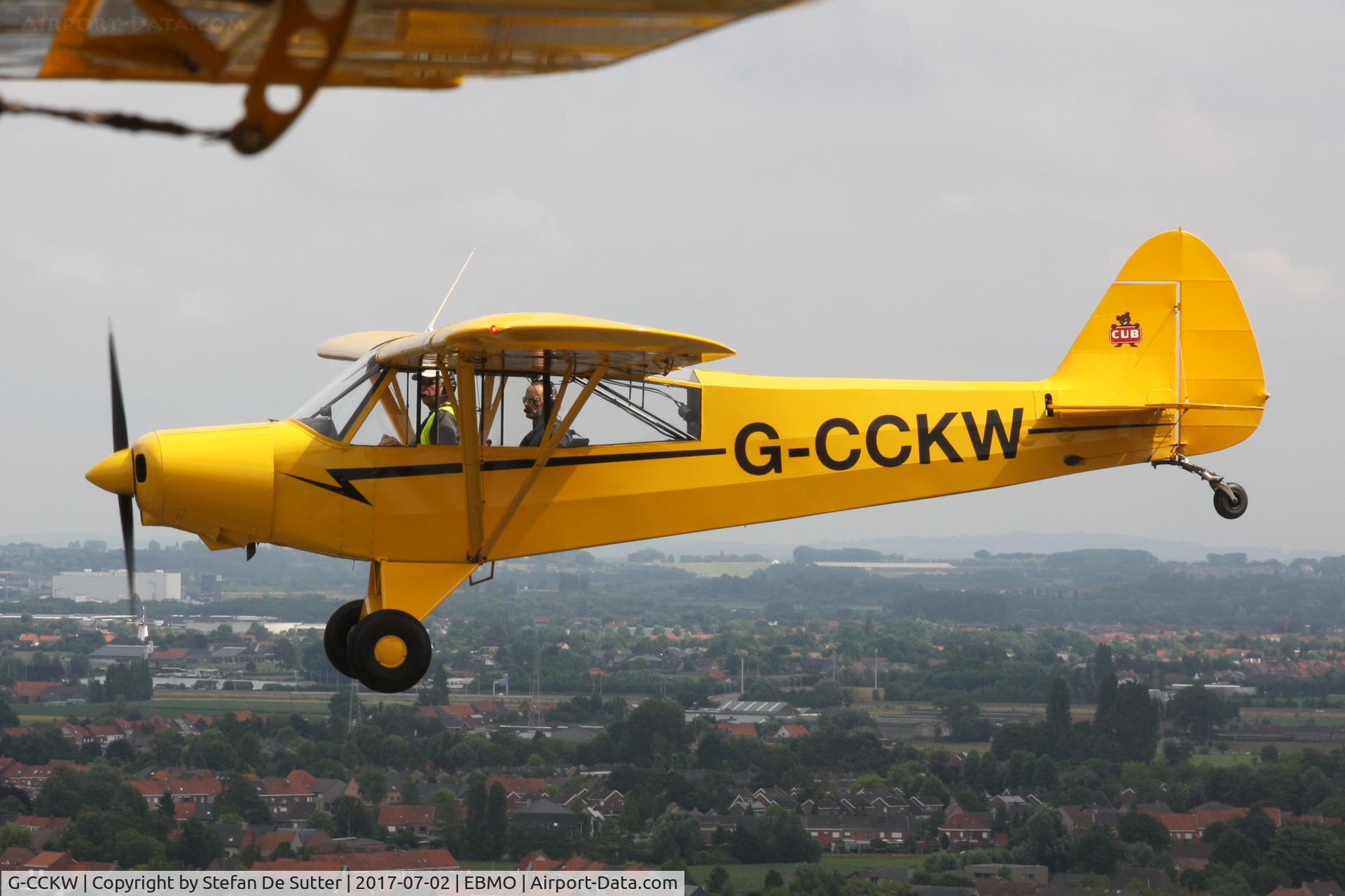 G-CCKW, 1954 Piper L-21B Super Cub (PA-18-135) C/N 18-3535, In formation with G-NETY and OO-ESV at Moorsele Fly In.
