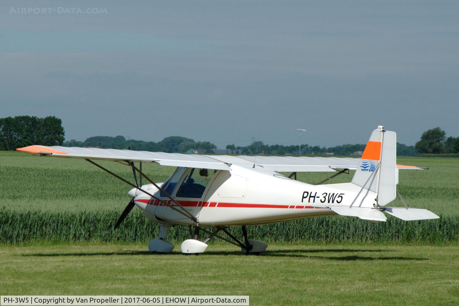 PH-3W5, 2005 Comco Ikarus C42B C/N 0505-6681, Ikarus C42B at Oostwold airfield, the Netherlands