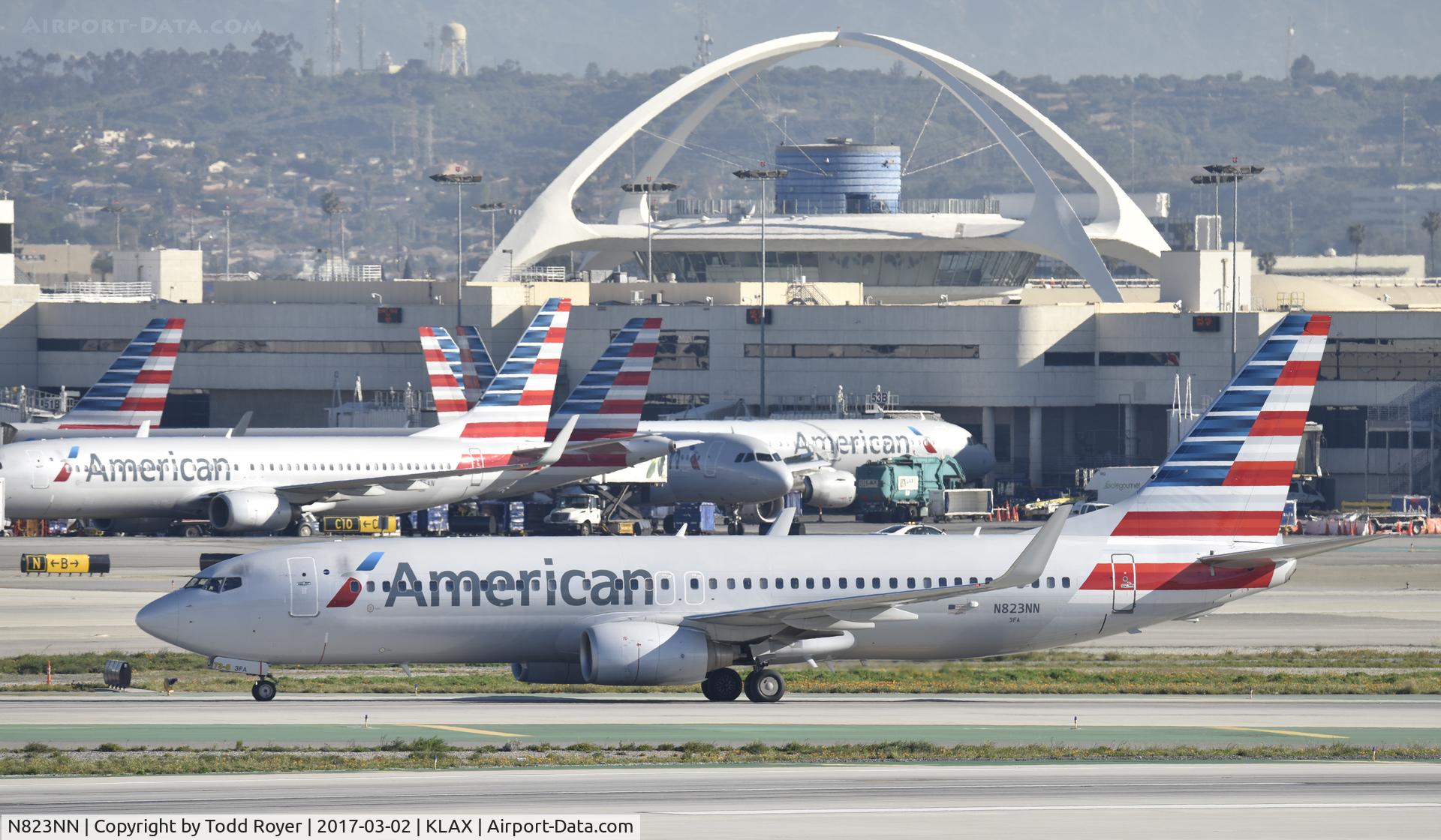 N823NN, 2010 Boeing 737-823 C/N 29560, Arrived at LAX on 25L