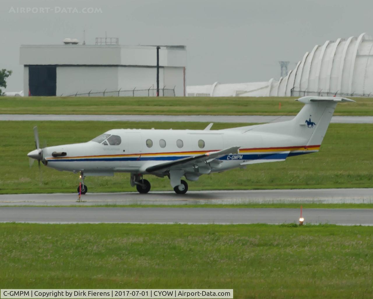 C-GMPM, 2008 Pilatus PC-12/47E C/N 1011, Approaching rwy 25