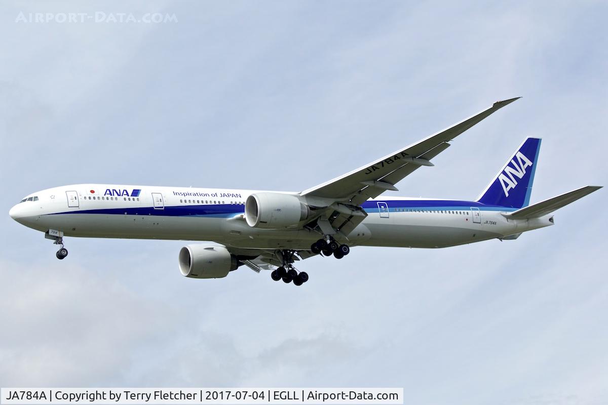 JA784A, 2009 Boeing 777-381/ER C/N 37950, On approach to London Heathrow