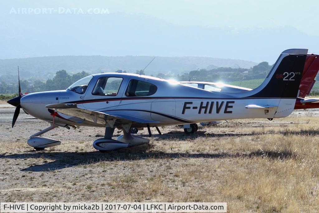 F-HIVE, 2013 Cirrus SR-22 GTS C/N 3962, Parked
