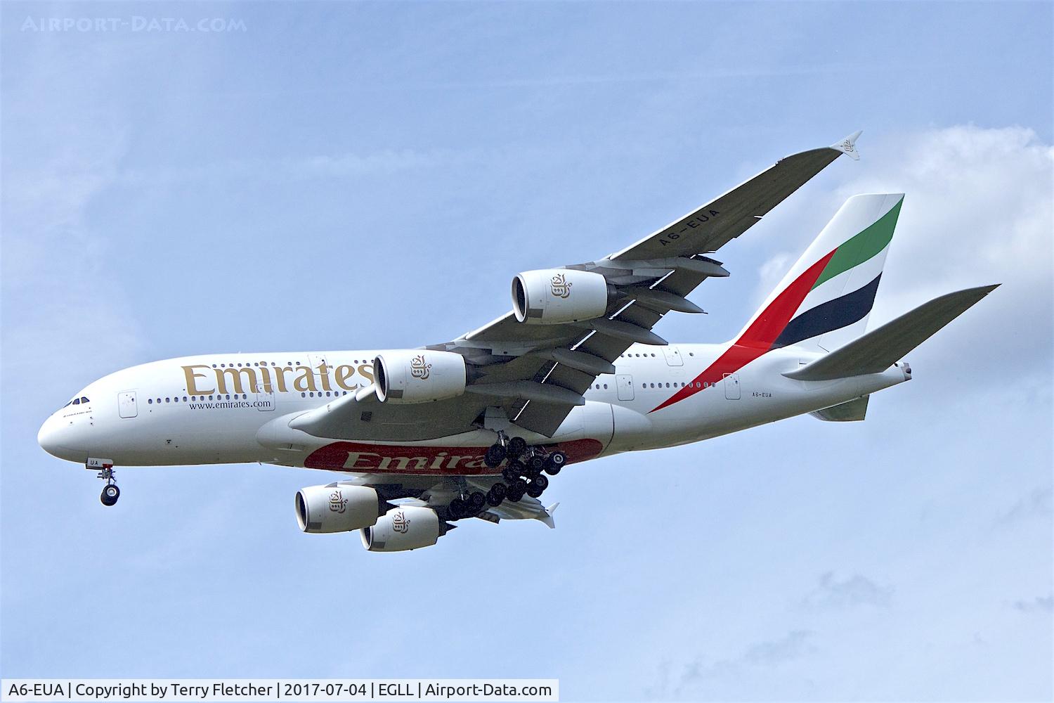 A6-EUA, 2016 Airbus A380-861 C/N 211, On approach to London Heathrow