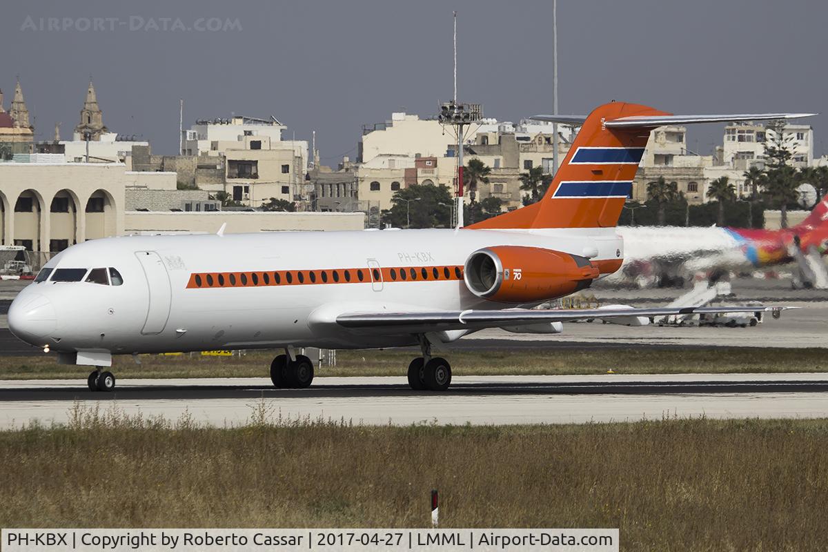 PH-KBX, 1996 Fokker 70 (F-28-0070) C/N 11547, Runway 13