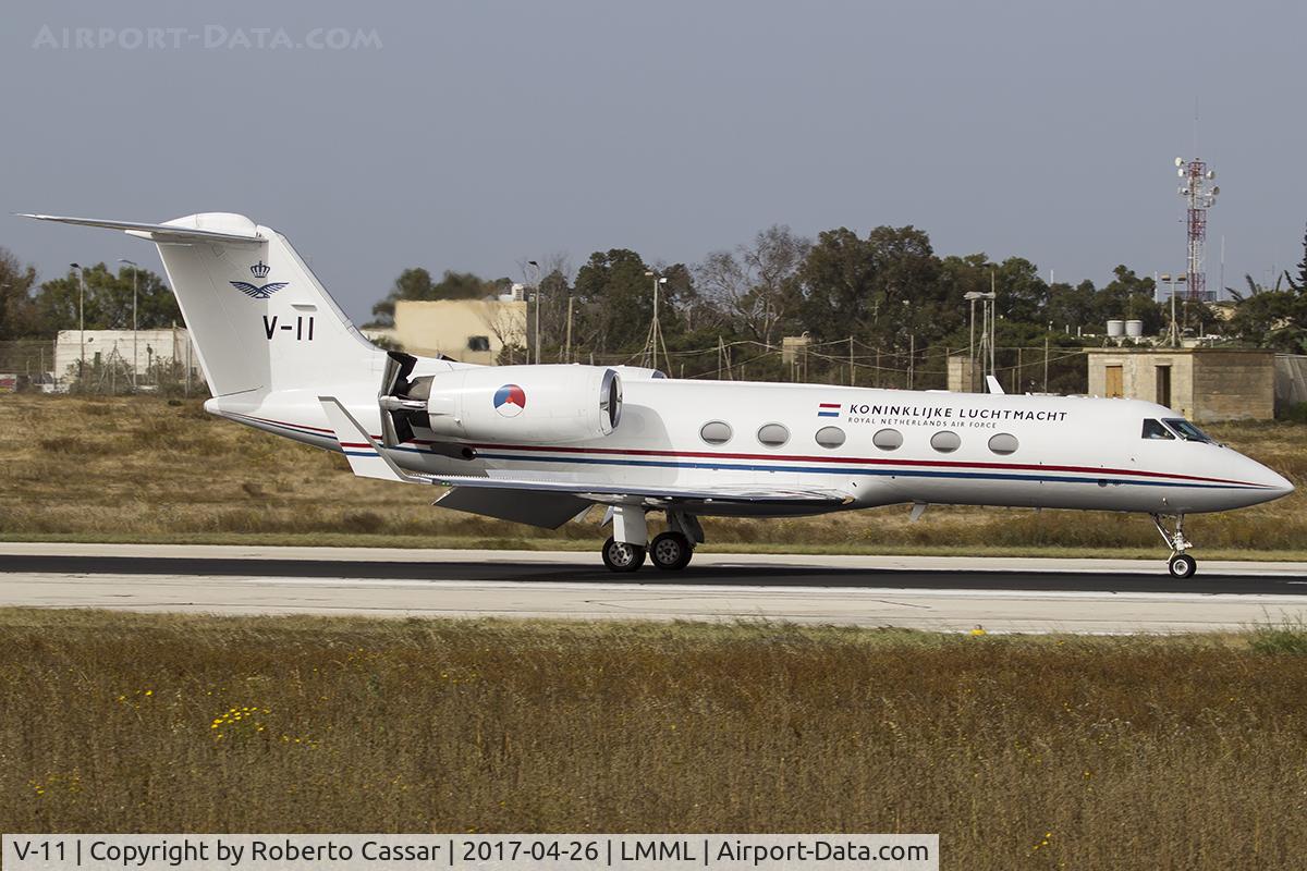 V-11, Gulfstream Aerospace G-IV C/N 1009, Runway 13