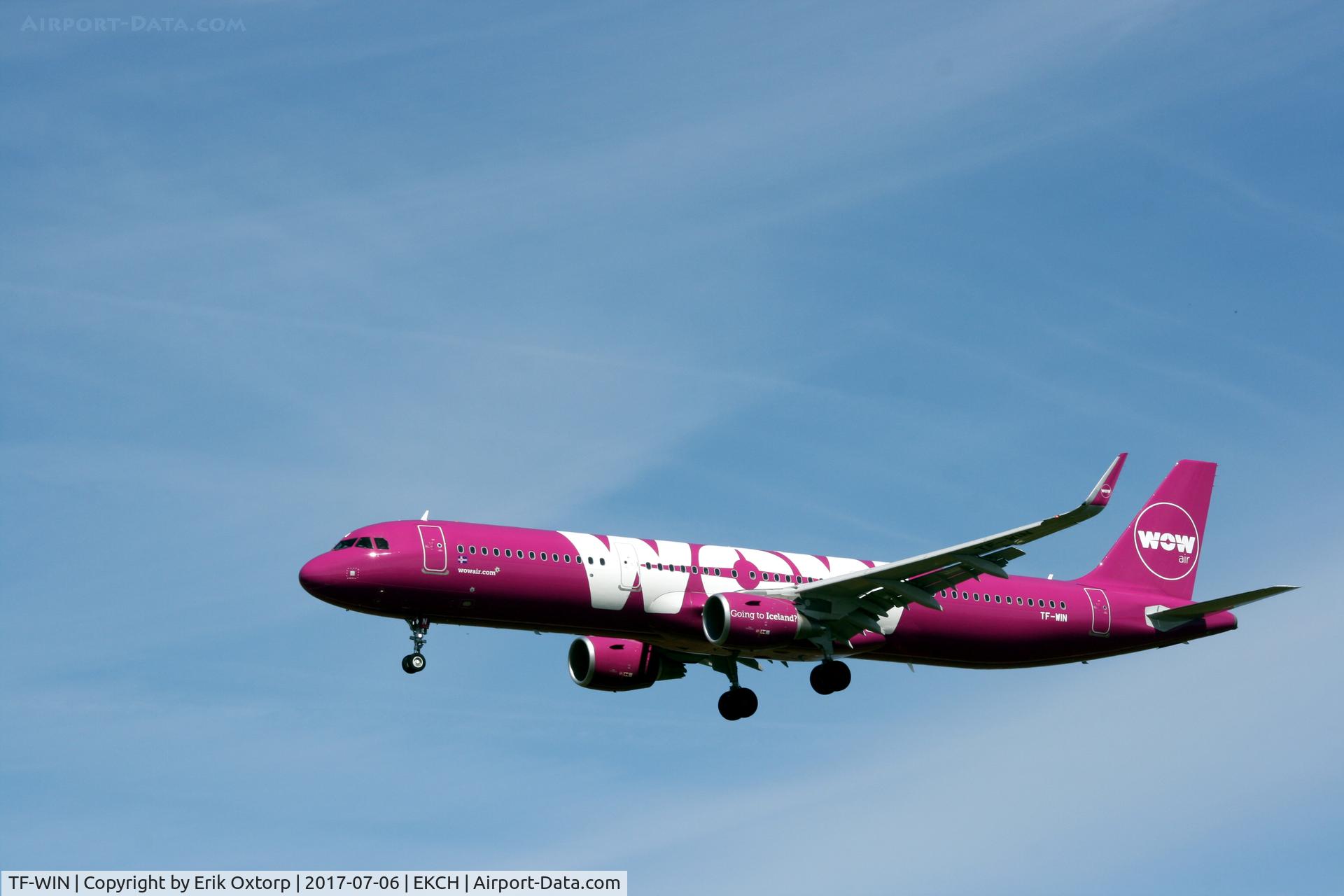 TF-WIN, 2017 Airbus A321-211 C/N 7650, TF-WIN landing rw 22L