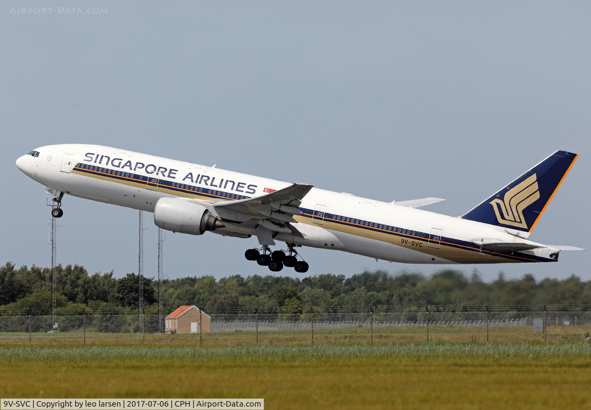 9V-SVC, 2001 Boeing 777-212/ER C/N 28526, Copenhagen 6.7.2017