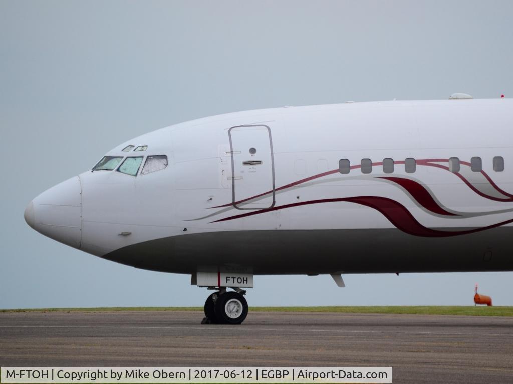 M-FTOH, 1980 Boeing 727-269 C/N 22359, Cockpit close-up.