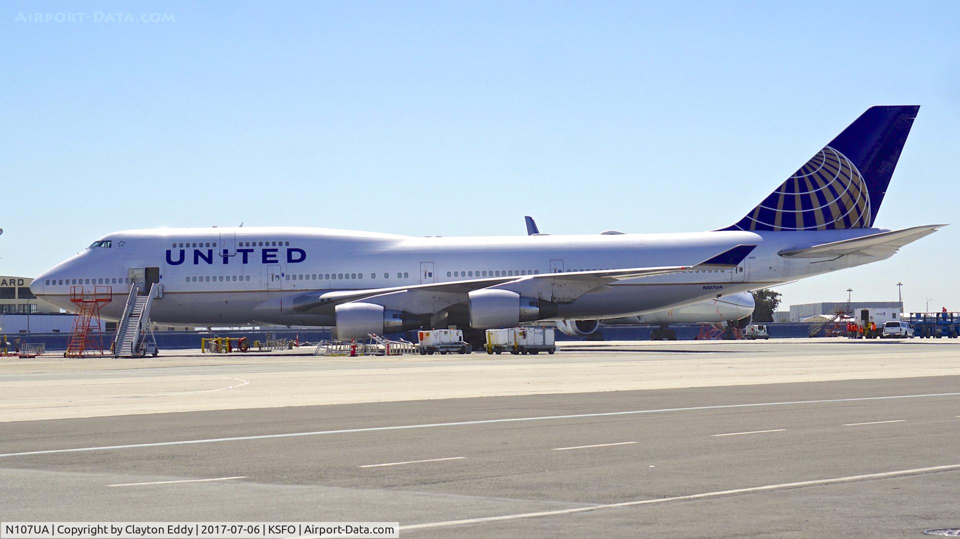 N107UA, 1998 Boeing 747-422 C/N 26900, SFO 2017.