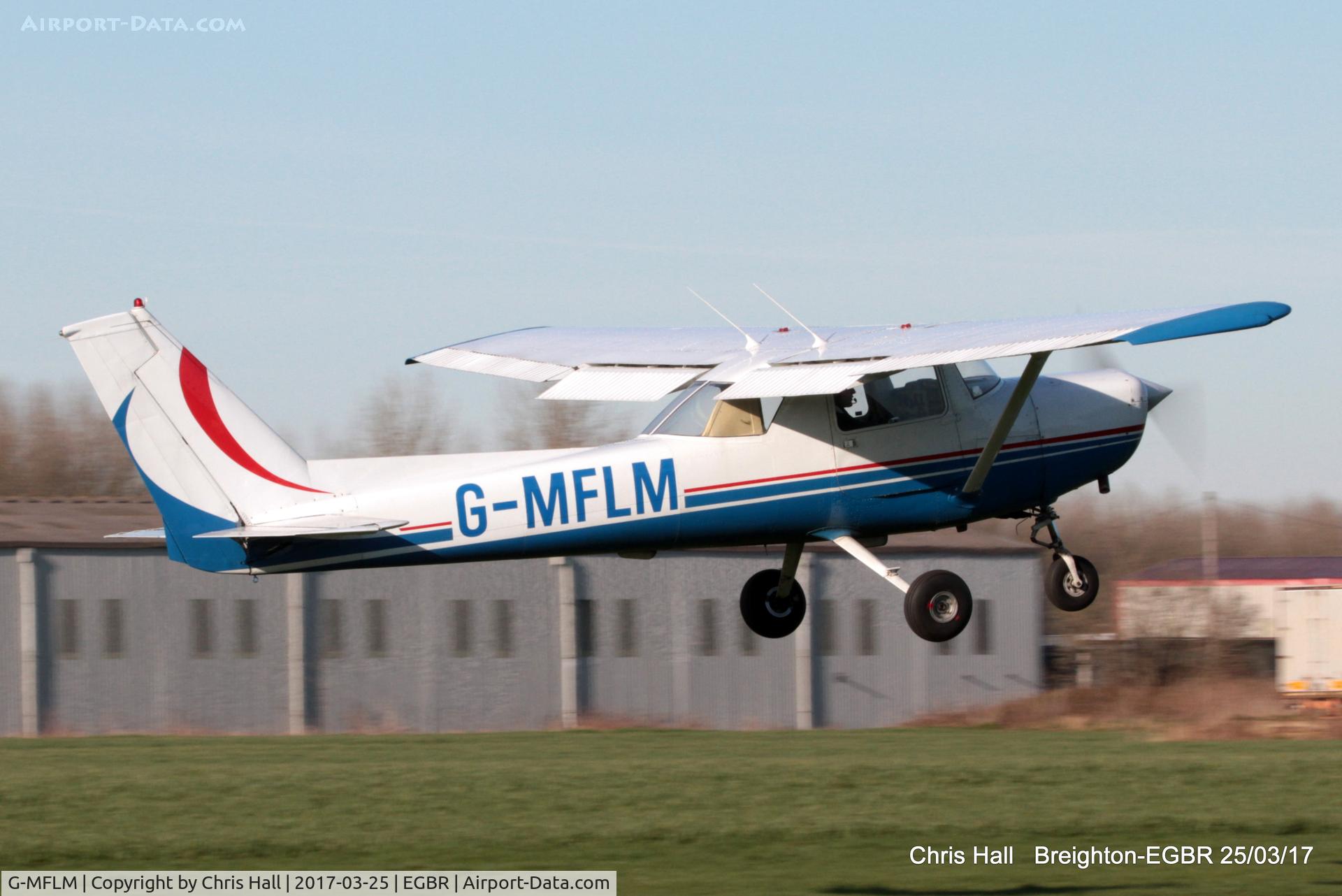 G-MFLM, 1977 Reims F152 C/N 1451, at Breighton