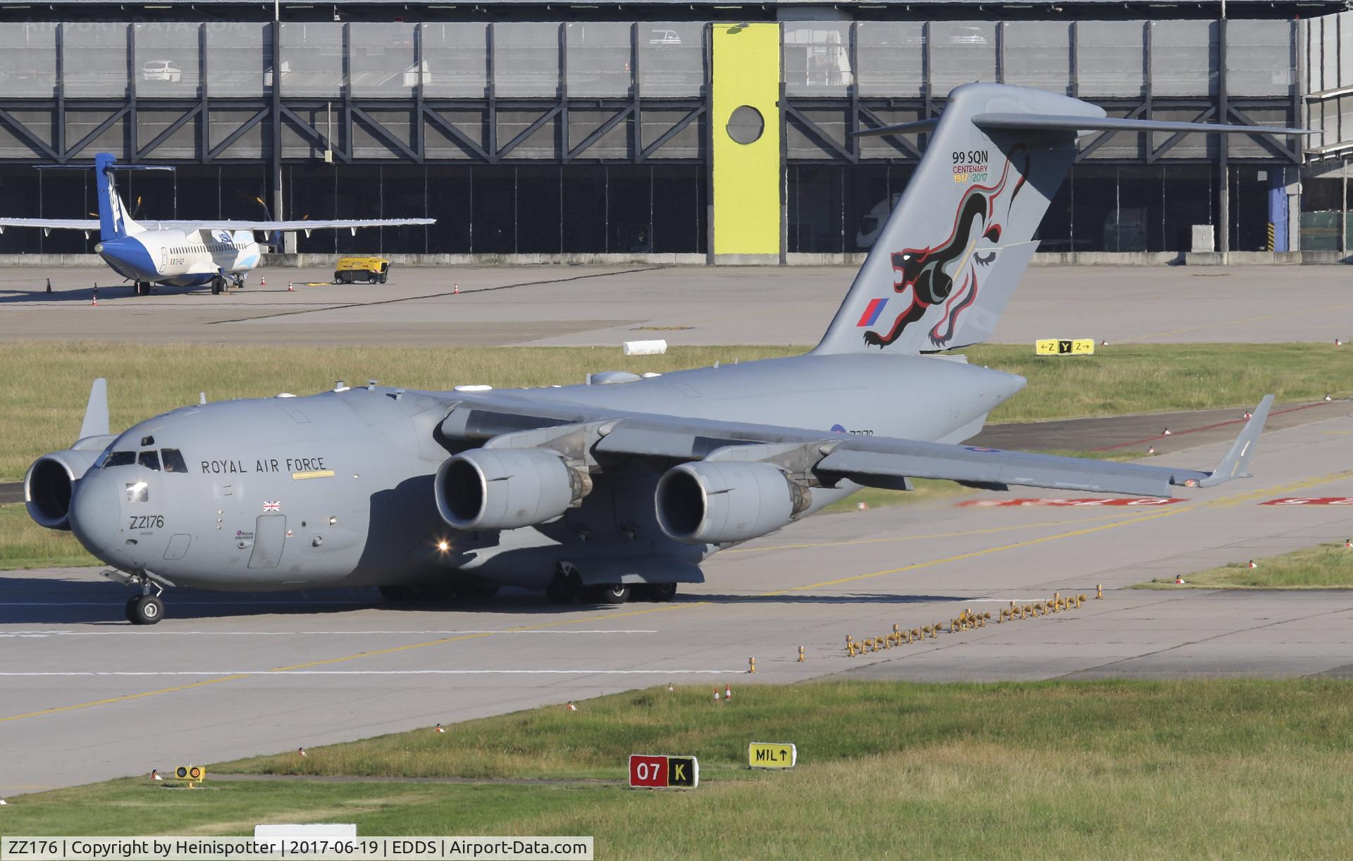 ZZ176, 2008 Boeing C-17A Globemaster III C/N F-190, ZZ176 at Stuttgart Airport.