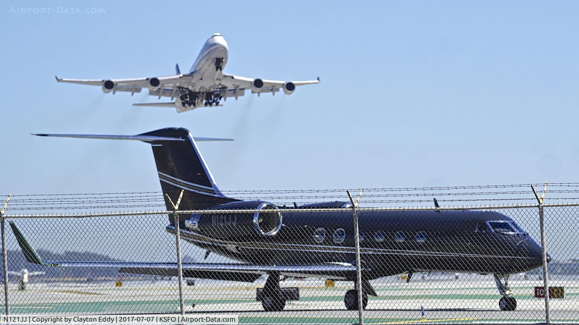 N121JJ, 2002 Gulfstream Aerospace G-IV SP C/N 1482, SFO 2017.