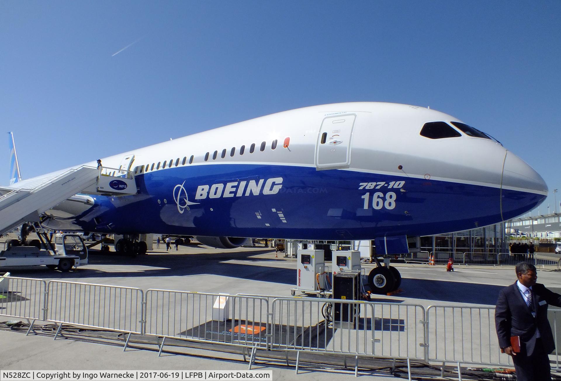 N528ZC, 2016 Boeing 787-10 Dreamliner C/N 60256, Boeing 787-10 at the Aerosalon 2017, Paris