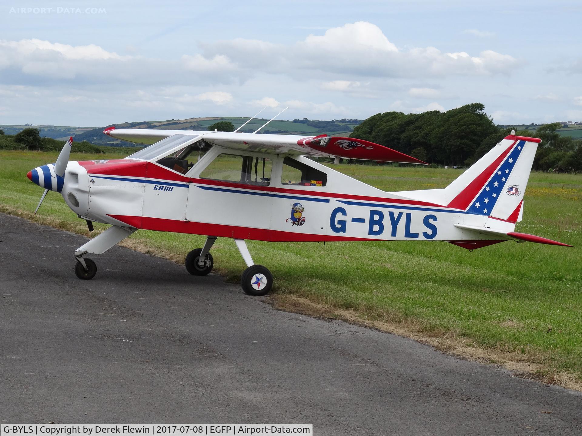G-BYLS, 1992 Bede BD-4 C/N PFA 037-11288, BD-4, Welshpool Powys based, seen parked up at the 2017 Pembrey Airport