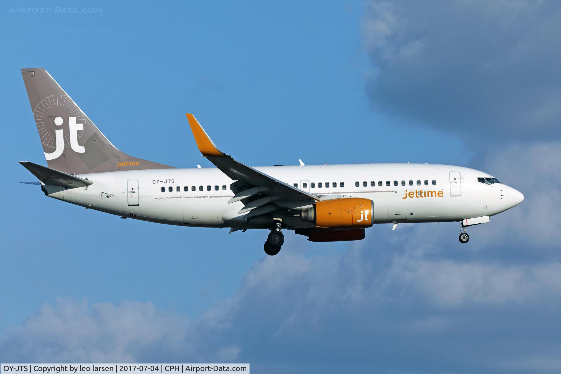OY-JTS, 2003 Boeing 737-7K2 C/N 33465, Copenhagen 4.7.2017