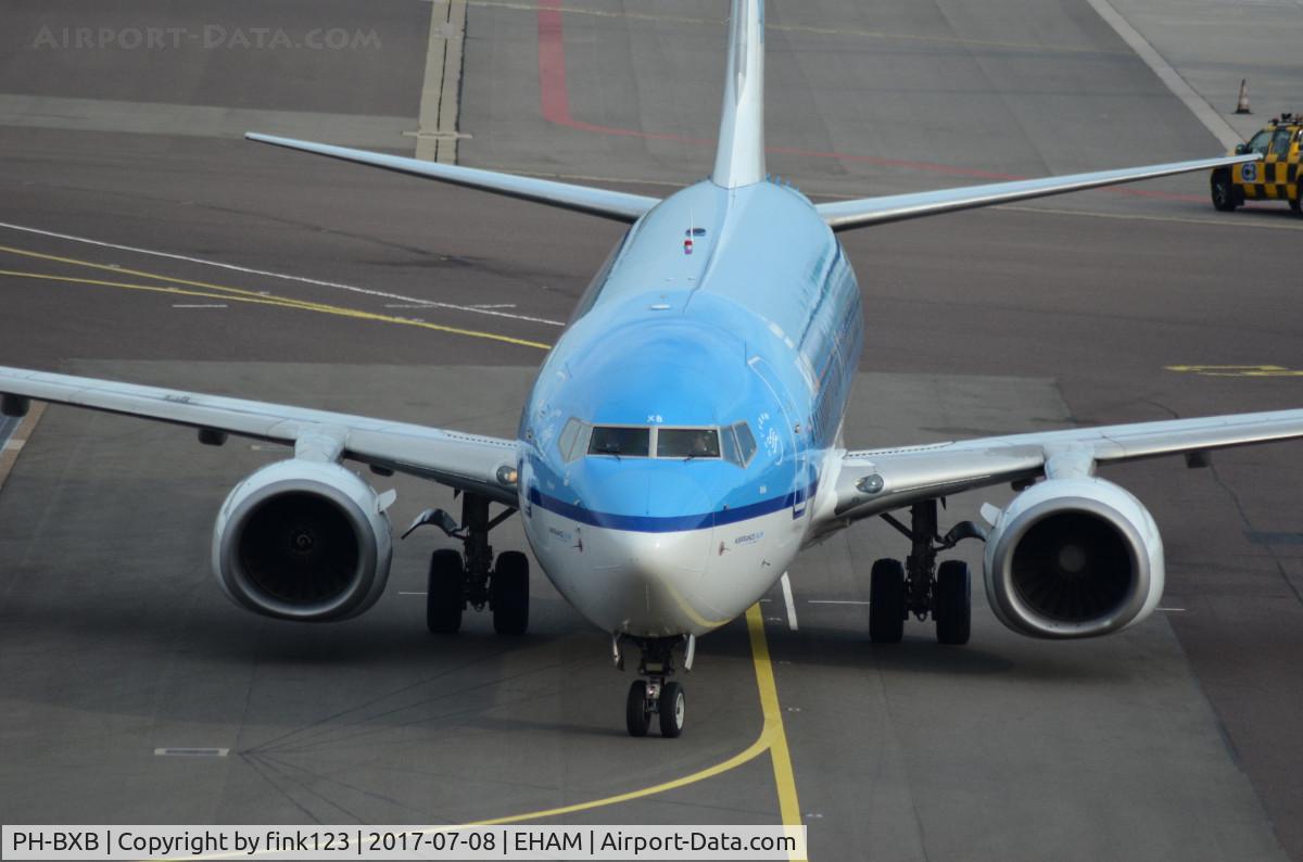 PH-BXB, 1999 Boeing 737-8K2 C/N 29132, 737 TAXING