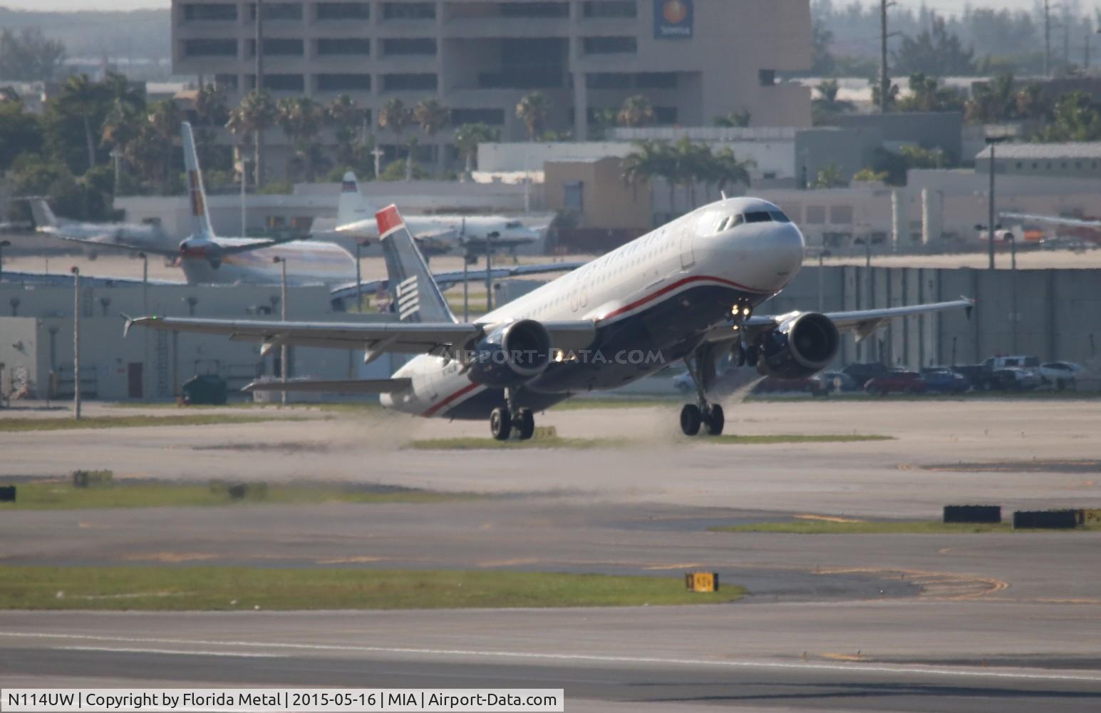 N114UW, 1999 Airbus A320-214 C/N 1148, US Airways