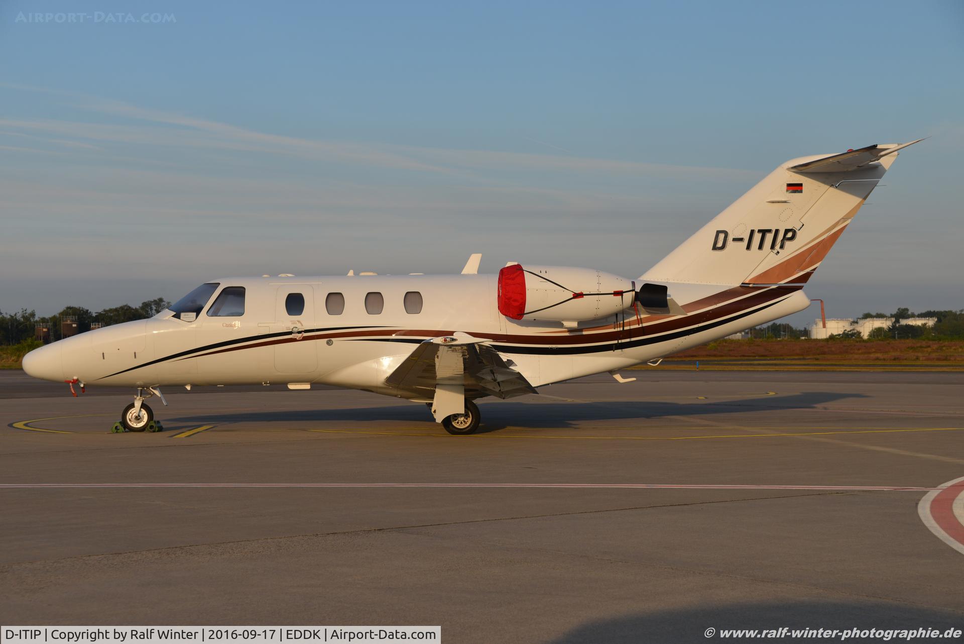 D-ITIP, 2002 Cessna 525 CitationJet CJ1 C/N 525-0494, Cessna 525 CitationJet 1 - Star Wings Dortmund - 525-0494 - D-ITIP - 17.09.2016 - CGN