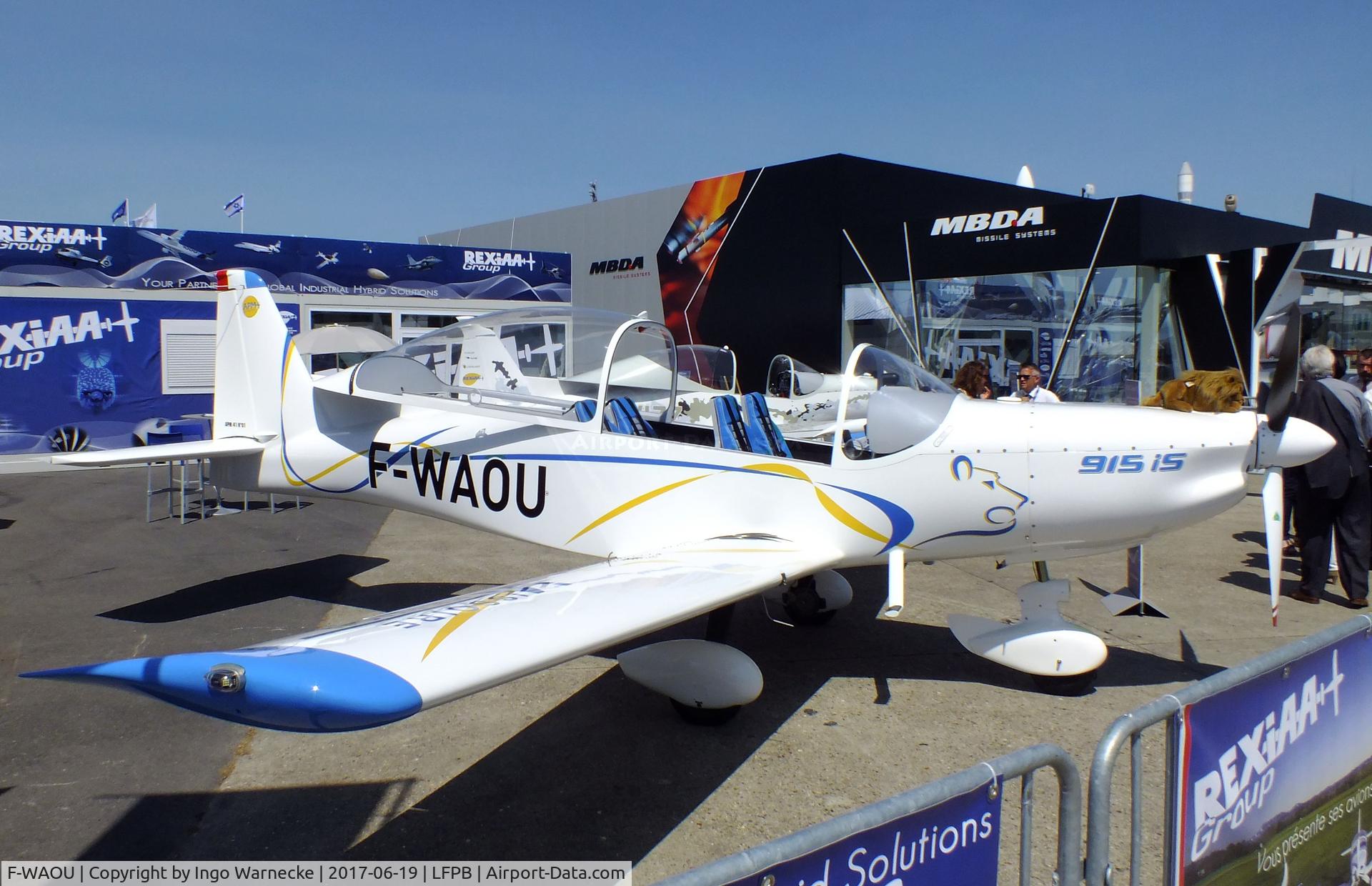 F-WAOU, 2017 Issoire APM 41 Cheelar 915 iS C/N 001, Issoire APM 41 Cheelar 916 iS at the Aerosalon 2017, Paris