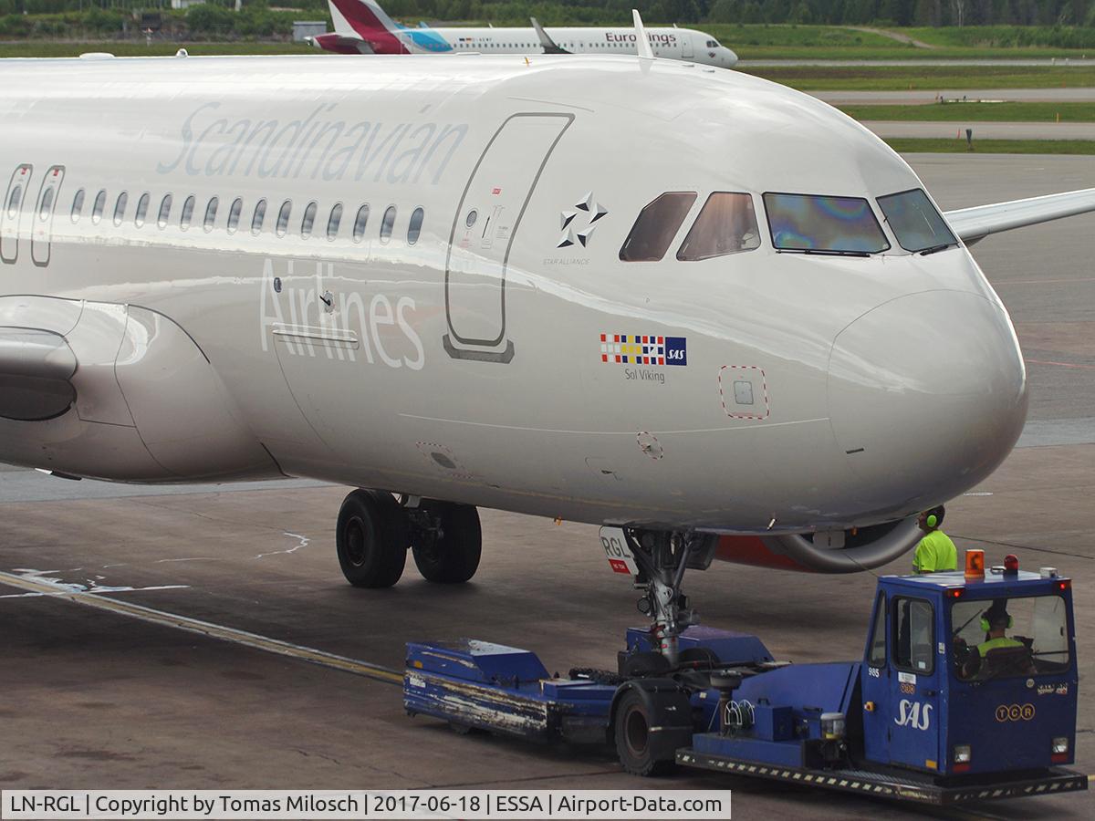 LN-RGL, 2016 Airbus A320-251NEO C/N 7290, 