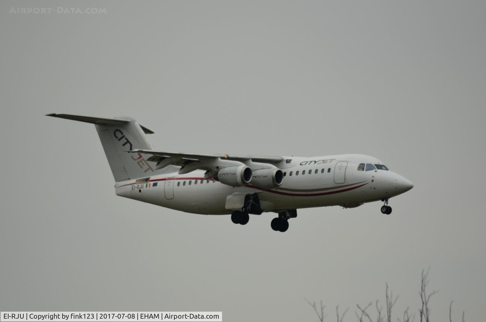 EI-RJU, 2000 British Aerospace Avro 146-RJ85A C/N E2367, CITYJET AVRO LANDING 06