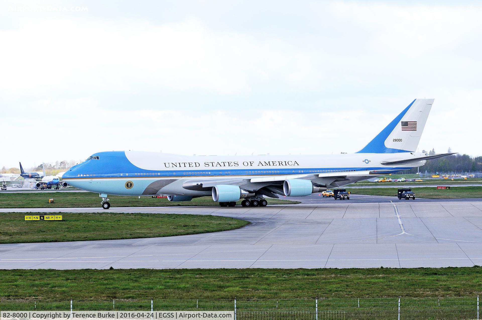 82-8000, 1987 Boeing VC-25A (747-2G4B) C/N 23824, Taxiing out at Stansted , Obama on board.