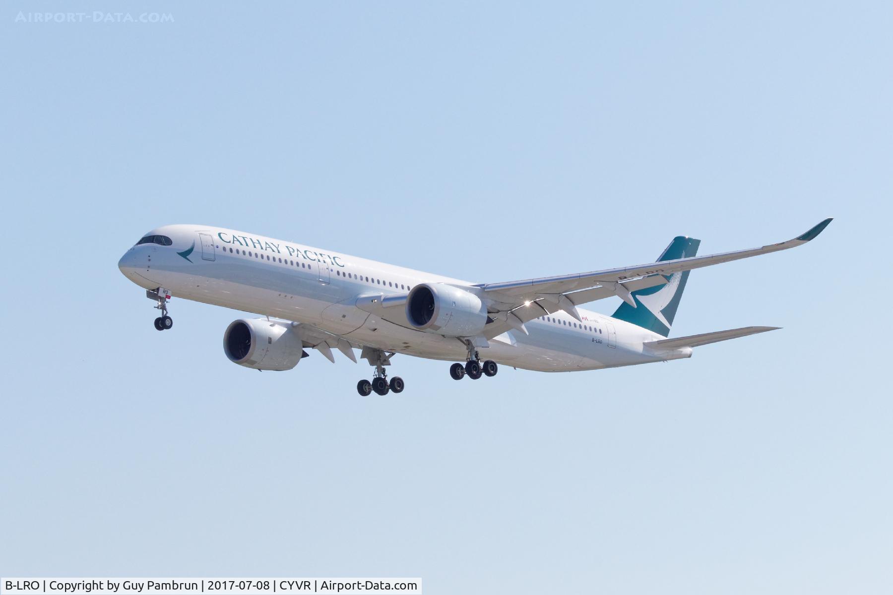 B-LRO, 2017 Airbus A350-941 C/N 093, Landing