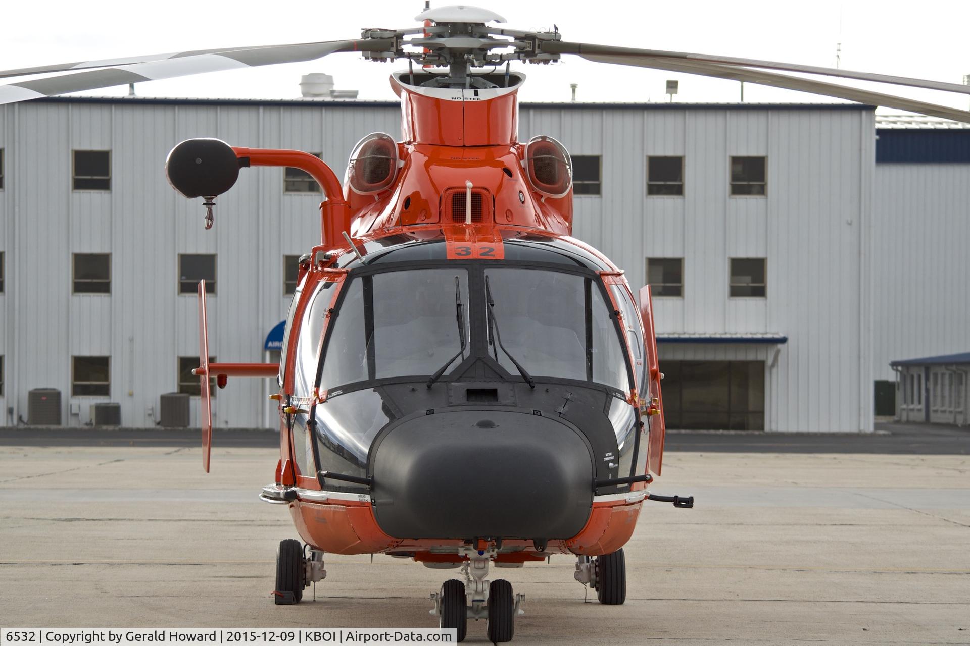 6532, Aerospatiale MH-65D Dolphin C/N 6178, Parked on south GA ramp.