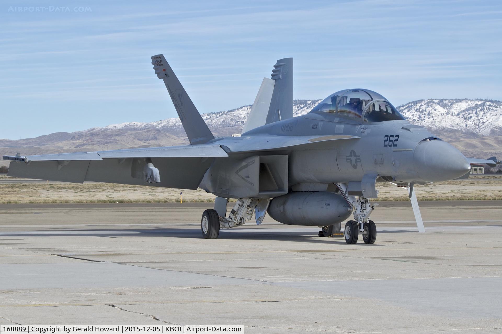 168889, Boeing F/A-18F Super Hornet C/N F270, Parked on the south GA ramp. VFA-106 