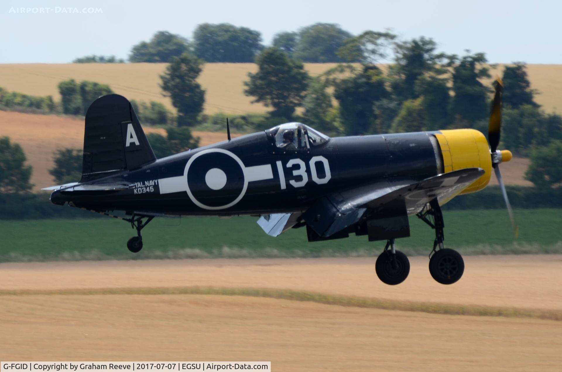 G-FGID, 1945 Goodyear FG-1D Corsair C/N 3111, Landing at Duxford.