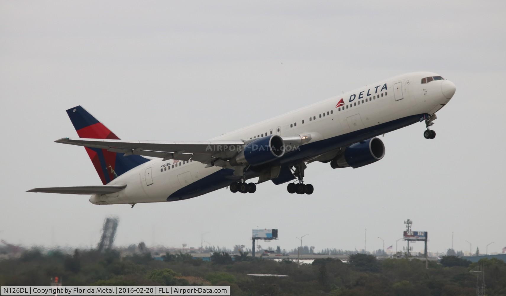 N126DL, 1988 Boeing 767-332 C/N 24076, Delta