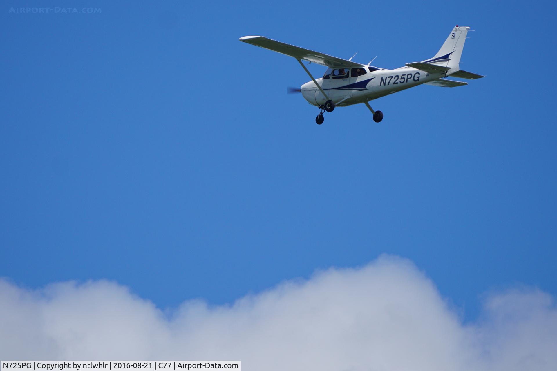 N725PG, 1998 Cessna 172S C/N 172S8009, In Flight #2 at the Poplar Grove Pancake Breakfast Fly In.
