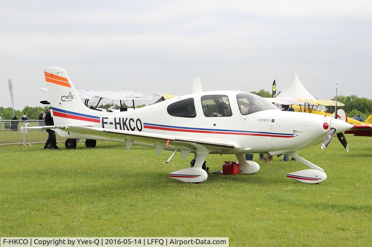 F-HKCO, 2012 Cirrus SR22 C/N 3878, Cirrus SR22, Displayed at La Ferté-Alais airfield (LFFQ) Air show 2016