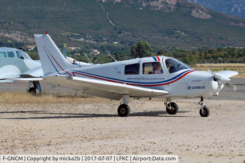 F-GNCM, Piper PA-28-161 Cadet C/N 28-41292, Taxiing