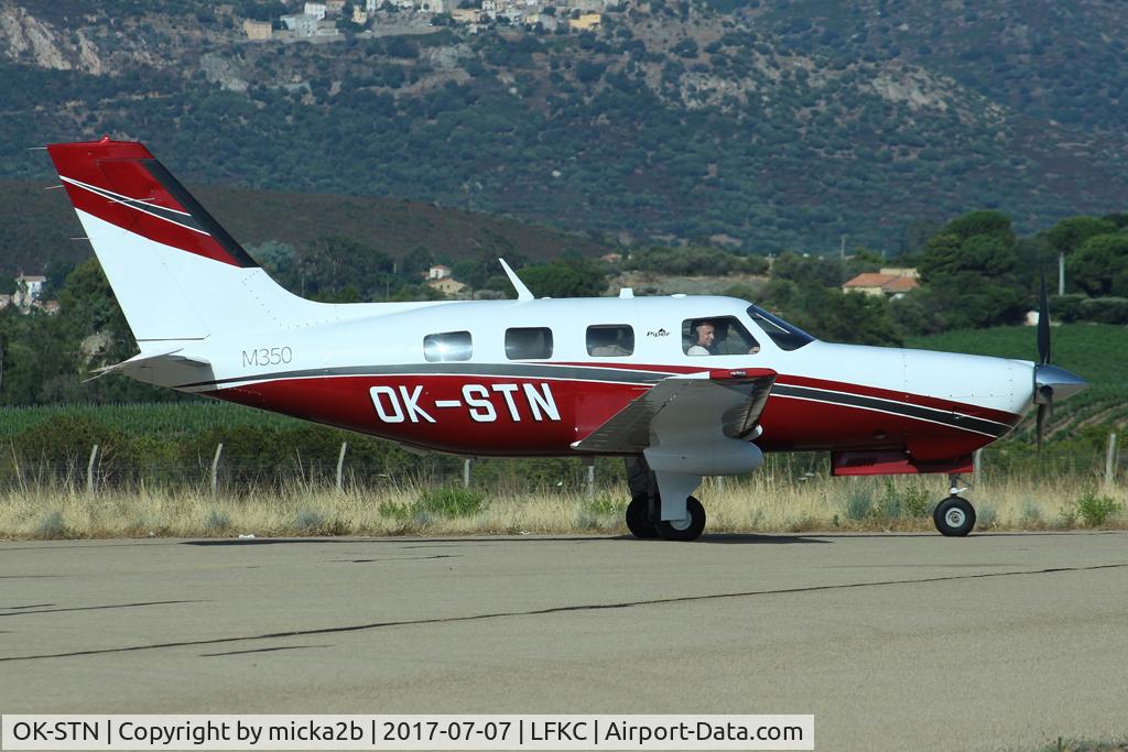 OK-STN, Piper PA-46-350P Malibu Mirage C/N 4636698, Taxiing