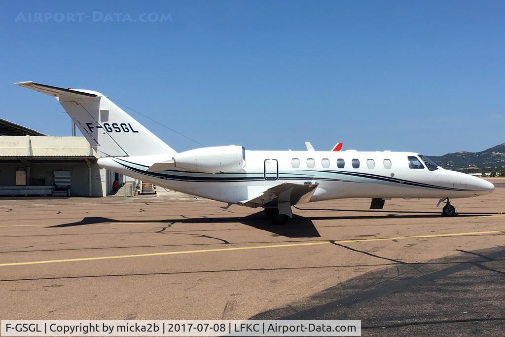 F-GSGL, 2007 Cessna 525B CitationJet CJ3 C/N 525B-0178, Parked