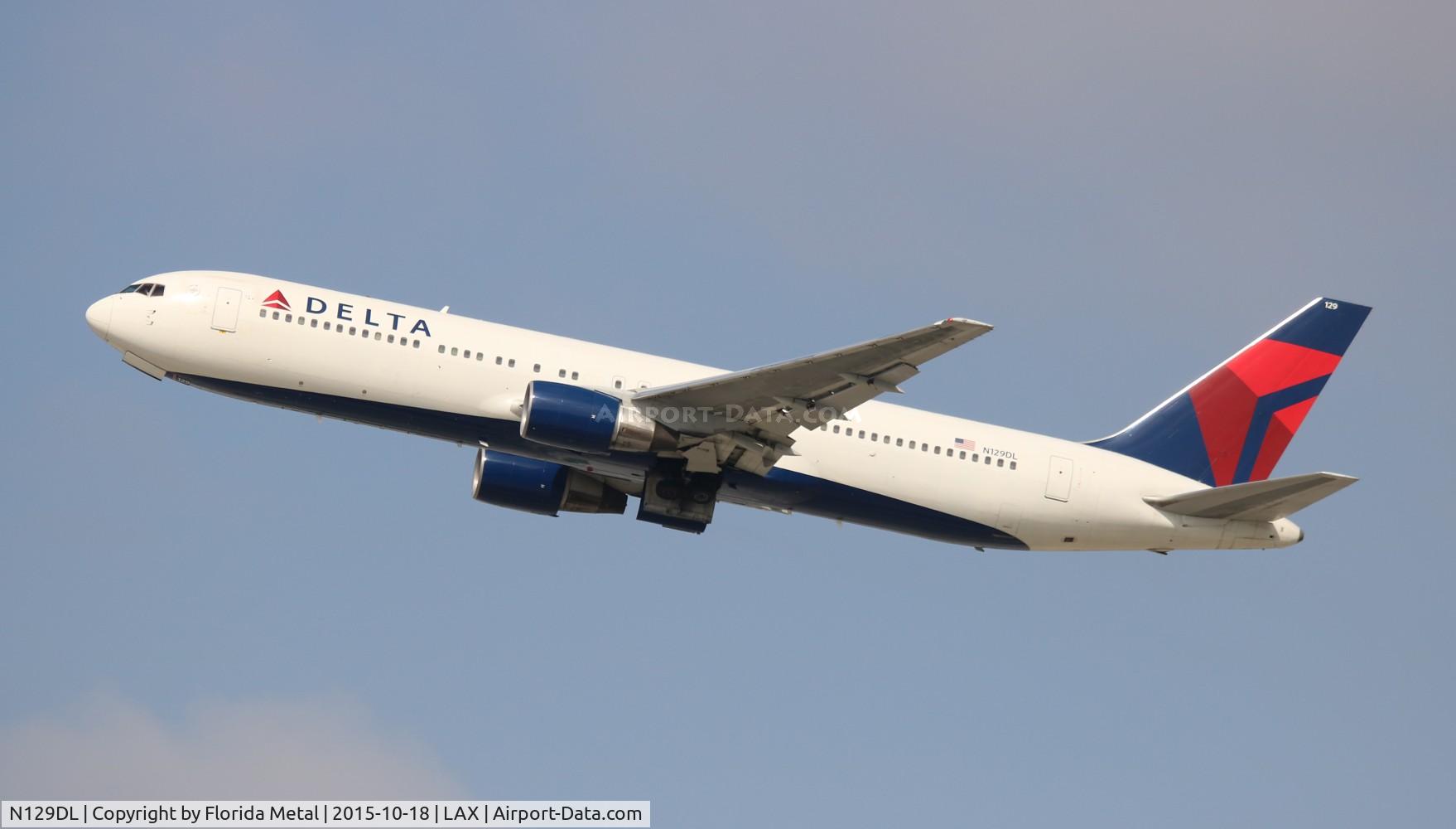 N129DL, 1988 Boeing 767-332 C/N 24079, Delta