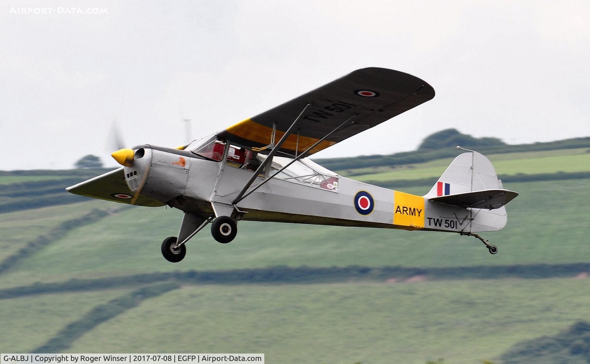 G-ALBJ, 1945 Taylorcraft J Auster 5 C/N 1831, Visiting Auster 5 in Army markings departing Runway 22. Previously served as TW501.