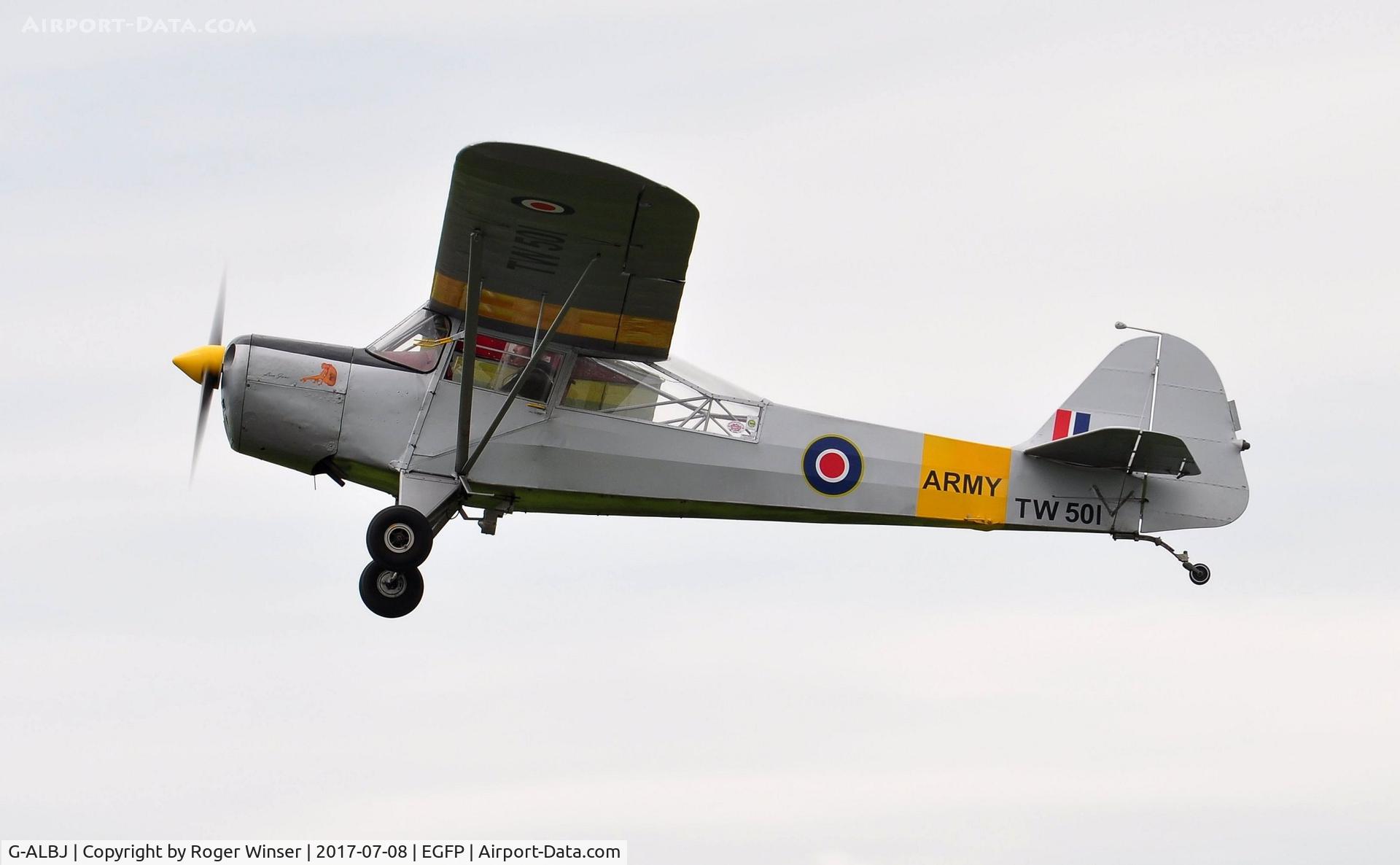 G-ALBJ, 1945 Taylorcraft J Auster 5 C/N 1831, Visiting Auster 5 in Army markings departing Runwy 22. Previously served as TW501.