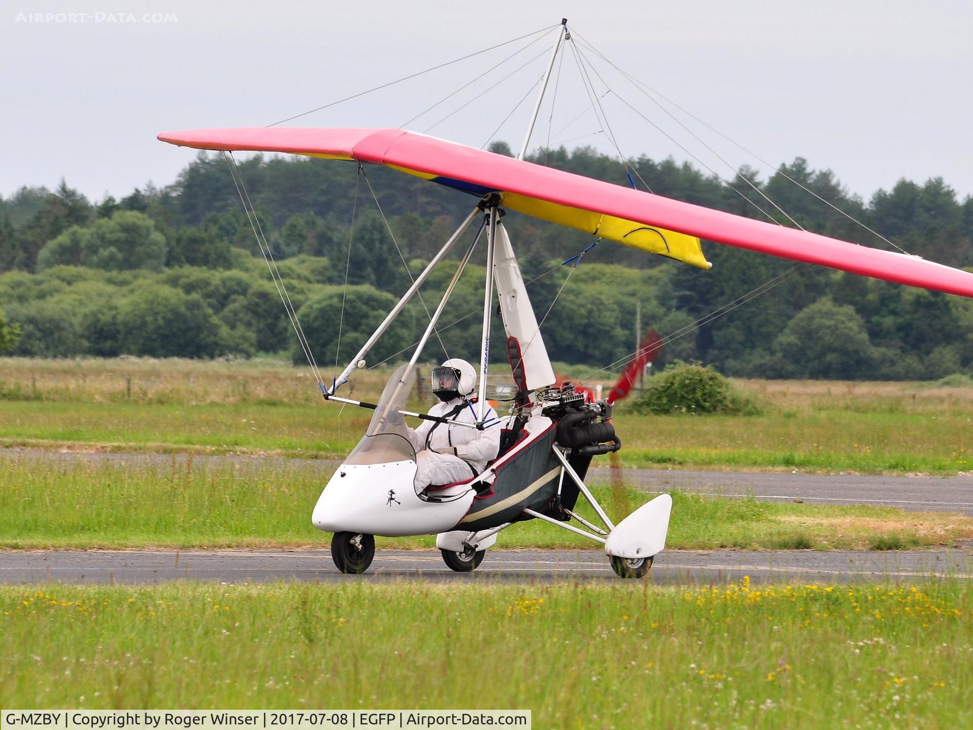 G-MZBY, 1996 Solar Wings Pegasus Quantum 15 C/N 7227, Visiting Quantum.