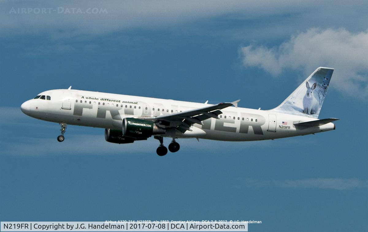 N219FR, 2002 Airbus A320-214 C/N 1860, Near DCA.