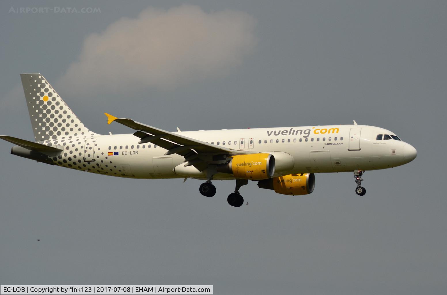 EC-LOB, 2011 Airbus A320-214 C/N 4849, VUELING LANDING