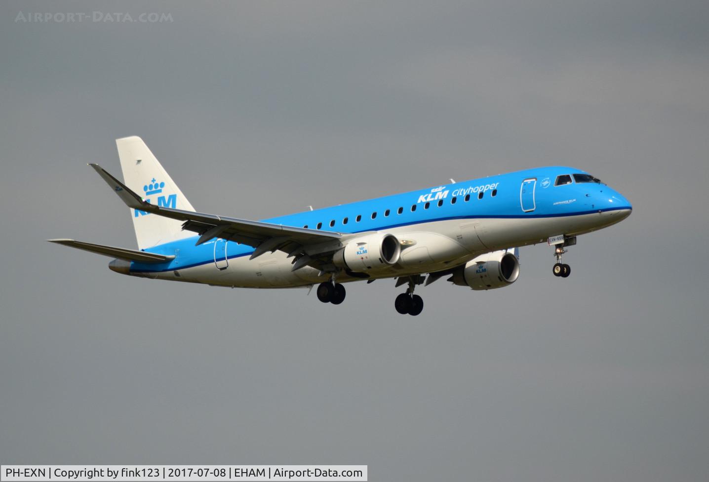 PH-EXN, 2017 Embraer ERJ-175STD (ERJ-170-200) C/N 17000659, KLM LANDING
