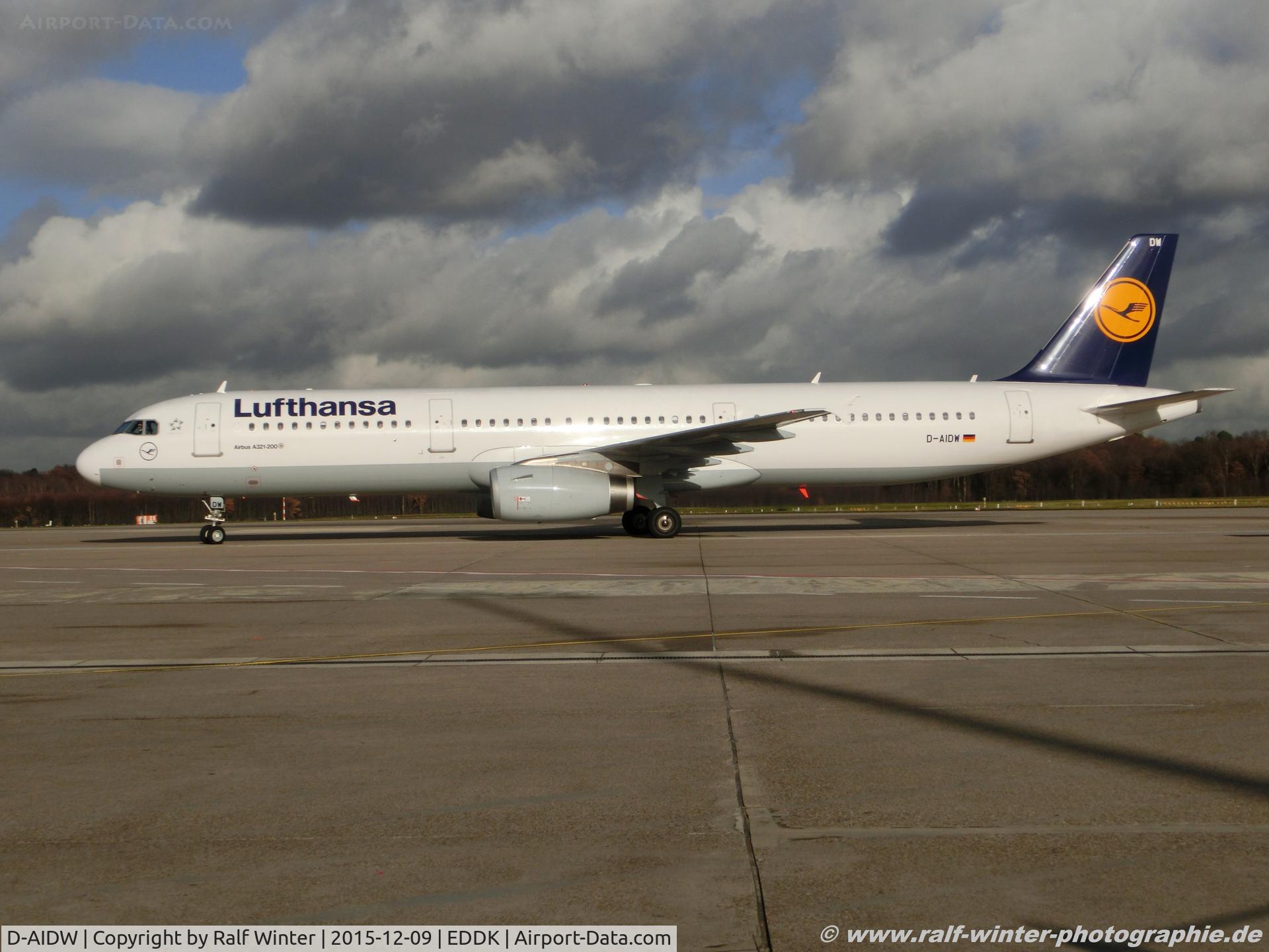 D-AIDW, 2014 Airbus A321-231 C/N 6415, Airbus A321-231 - LH DLH Lufthansa - 6415 - D-AIDW - 09.12.2015 - CGN