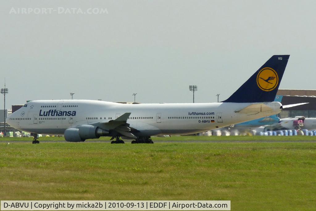 D-ABVU, 1998 Boeing 747-430 C/N 29492, Taxiing