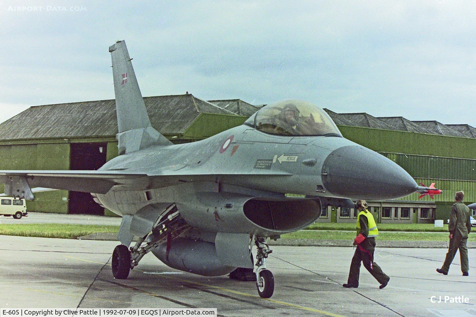 E-605, 1980 SABCA F-16AM Fighting Falcon C/N 6F-40, Arrival action at RAF Lossiemouth