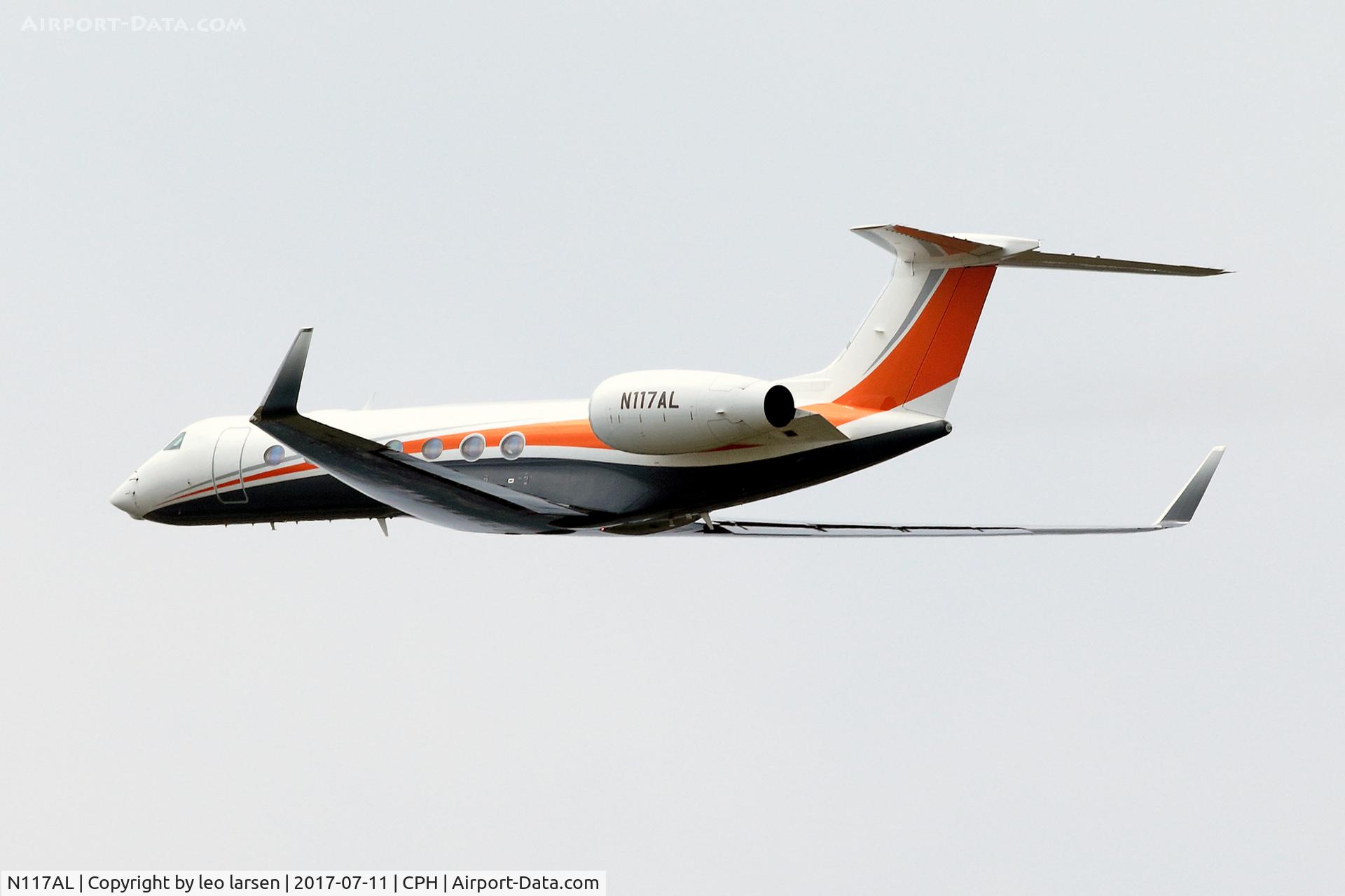 N117AL, 2010 Gulfstream Aerospace GV-SP (G550) C/N 5294, Copenhagen 11.7.2017