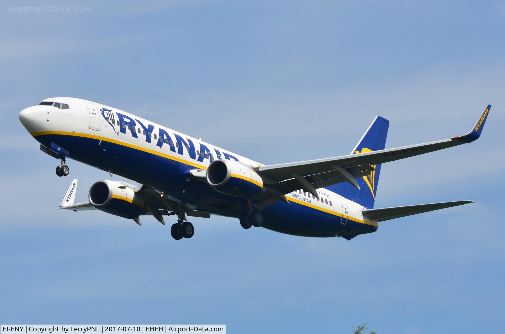EI-ENY, 2011 Boeing 737-8AS C/N 35042, Ryanair B738 coming in to land over the canal.