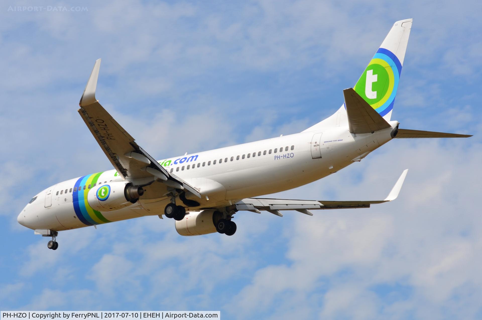 PH-HZO, 2007 Boeing 737-8K2 C/N 34169, Transavia B738 on short finals.